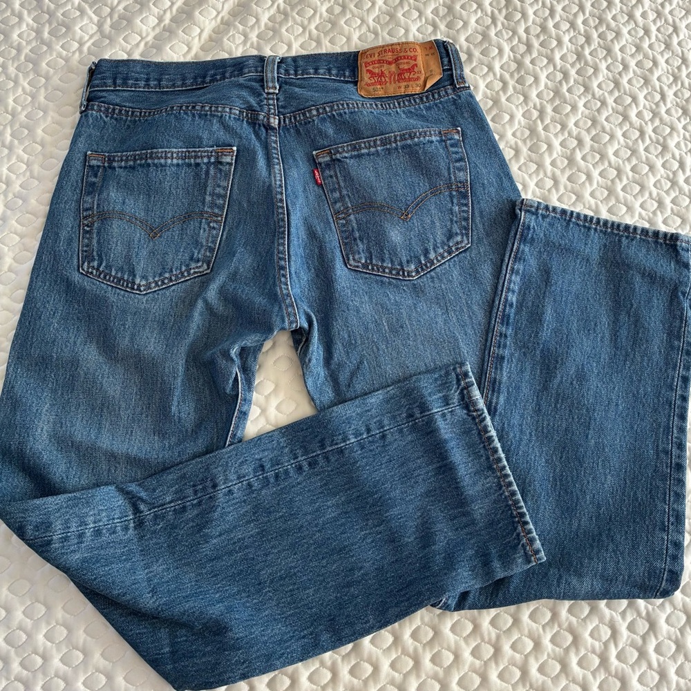 Levi's Classic Denim Jeans in Blue - Picture 4 of 4